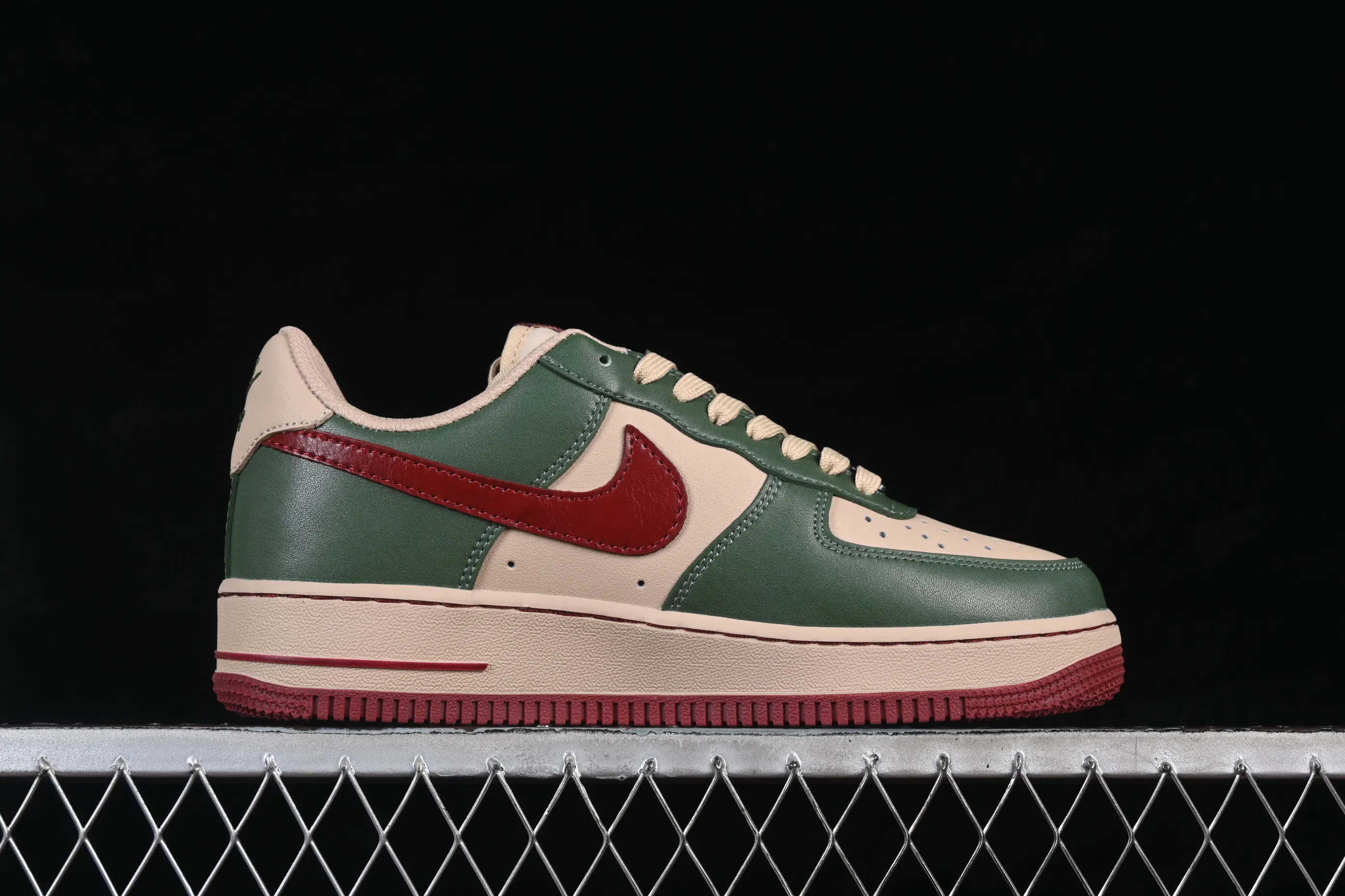 All categories Nk Air Force 1 Air Force series Nk Air Force 1 Low Air Force low top Nike Air Force 1'07 Low Year of the Horse limited edition Emerald green apricot red Air Force 1 low top casual sneakers NH0601-518